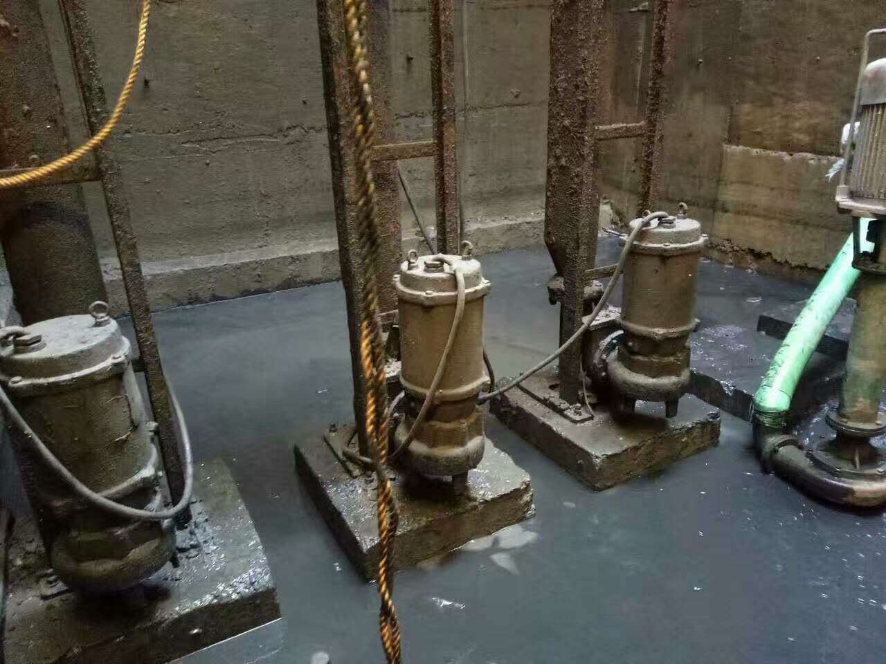 仁和污水池清理