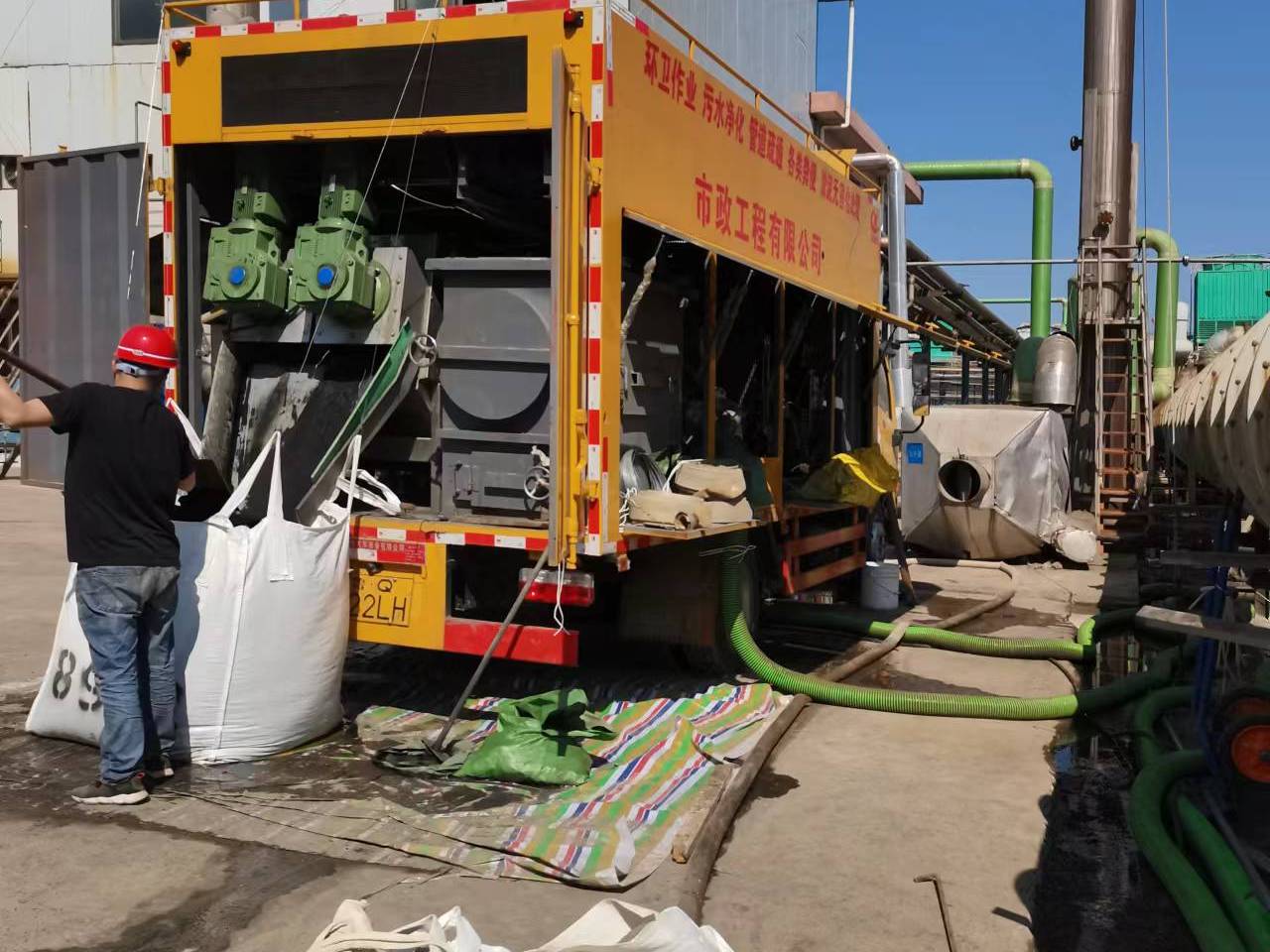 仁和淤泥压干处理